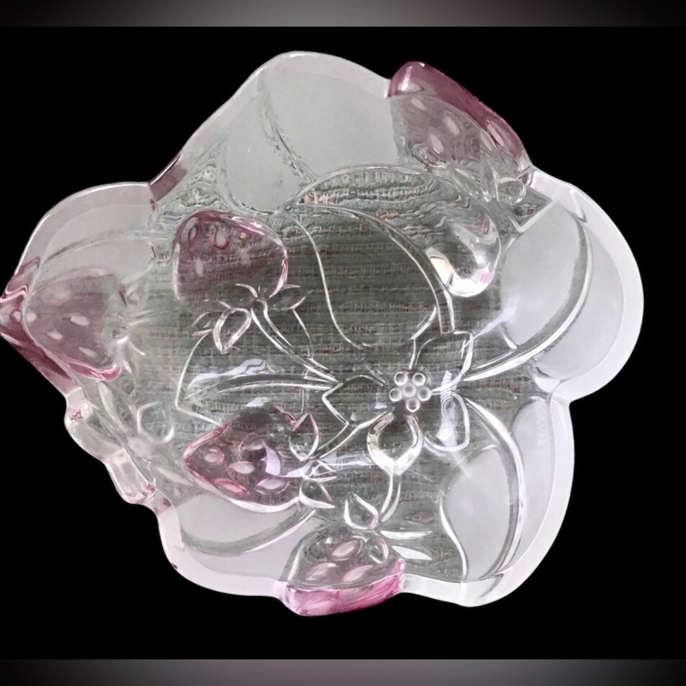 Glass Bowl with Strawberry Design